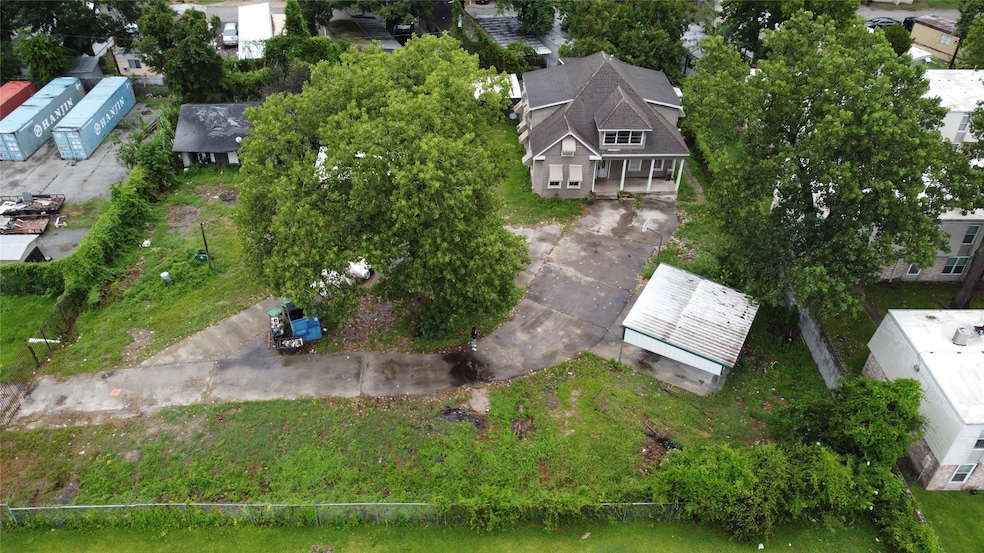 5746 Stuebner Airline Rd, Houston, TX 77091 - photo 1