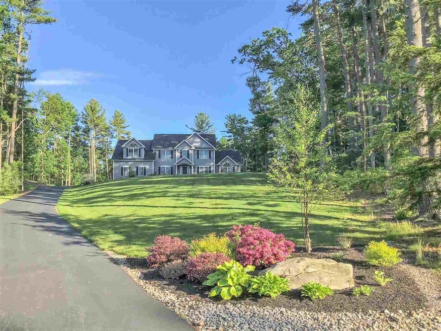 9 Bixby Farm Ln, Bedford, NH 03110 - photo 1