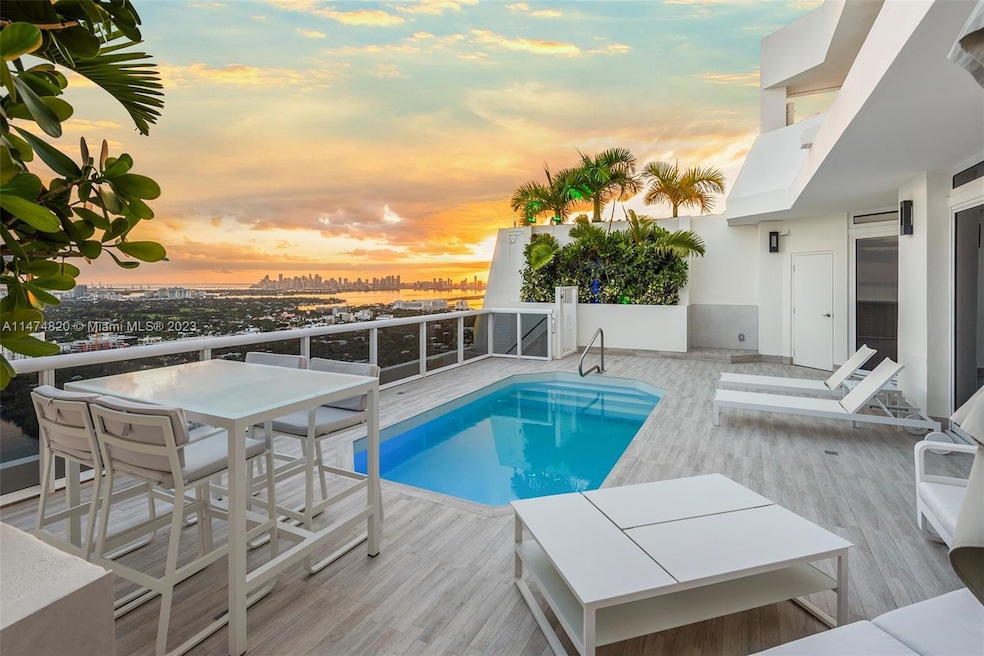 Sold $7,325,000