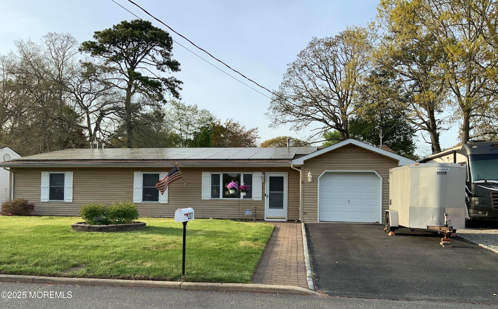 Sold $452,000 • Co-Listing Agent