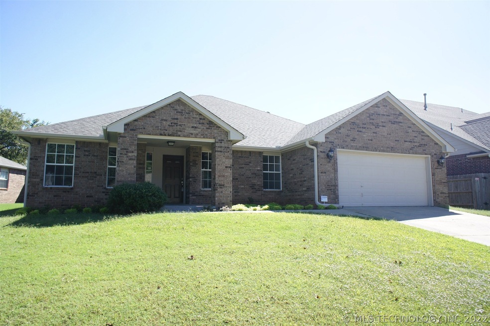 713 N Sweet Gum Ave, Broken Arrow, OK 74012 - photo 1