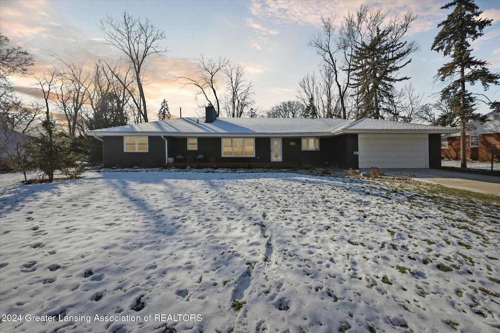 01-1511-Hitching-Post-Rd-East-Lansing-MI