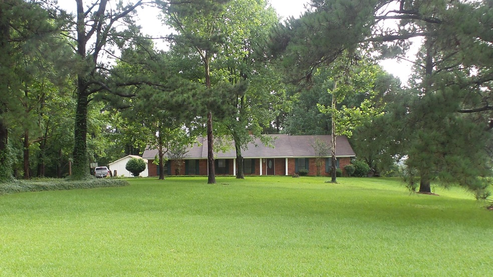 441 Welch Rd, Laurel, MS 39443 - photo 1