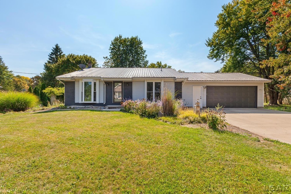 9410 Newburg Ct, Tecumseh, MI 49286 - photo 1