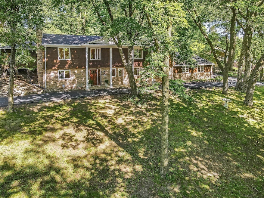 5350 Shady Hills Cir, Excelsior, MN 55331 - photo 1