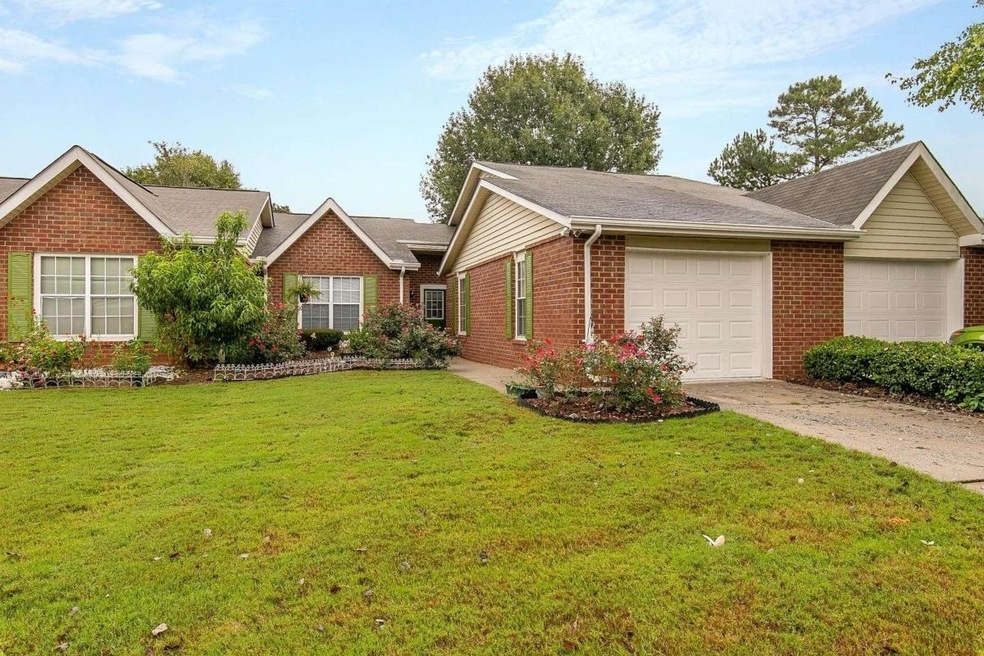 200 Monmouth Dr, Fayetteville, GA 30214 - photo 1