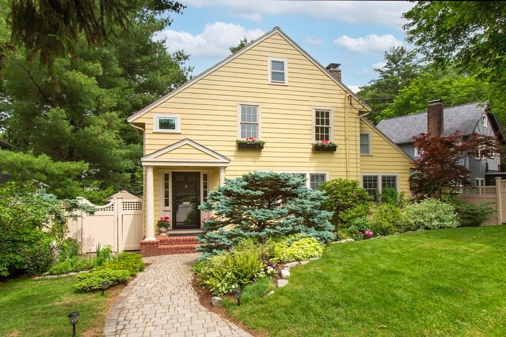 Sold $1,681,000 • Co-Listing Agent