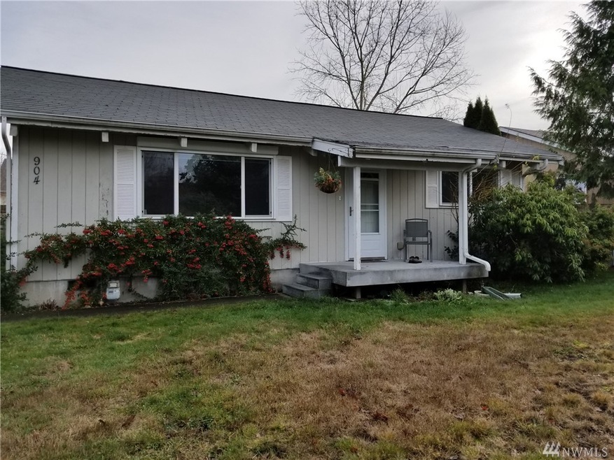 904 Crystal Springs Rd NW, Yelm, WA 98597 - photo 1