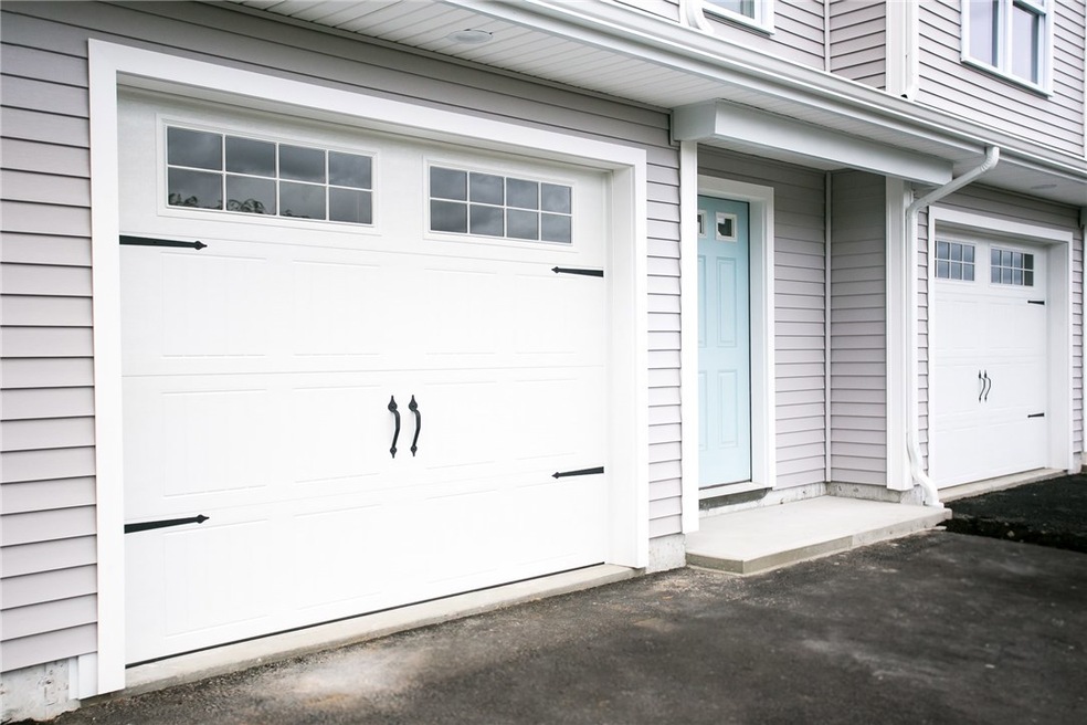 27 Mariner Way, Middletown, RI 02842 - photo 1