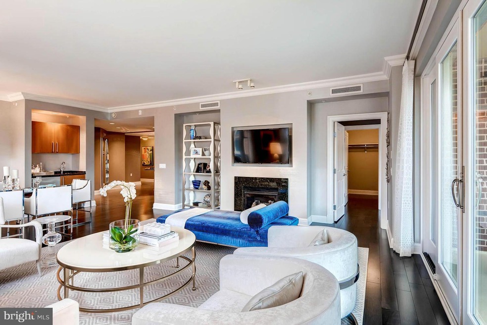 The Ritz-Carlton Residences, Baltimore, MD 21230 - photo 1