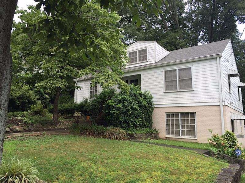 Phenomenal 3 bedroom, 2 bathroom skyline view home