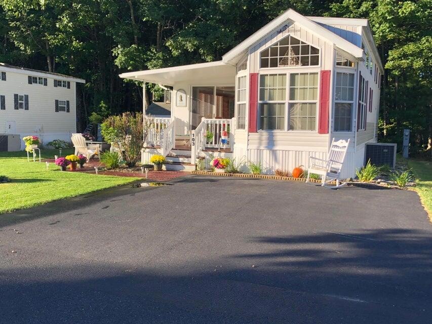 Seacoast 103 1