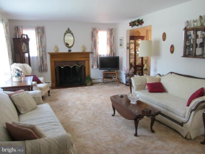 1821 Putty Hill Ave, Parkville, MD 21234 - photo 1