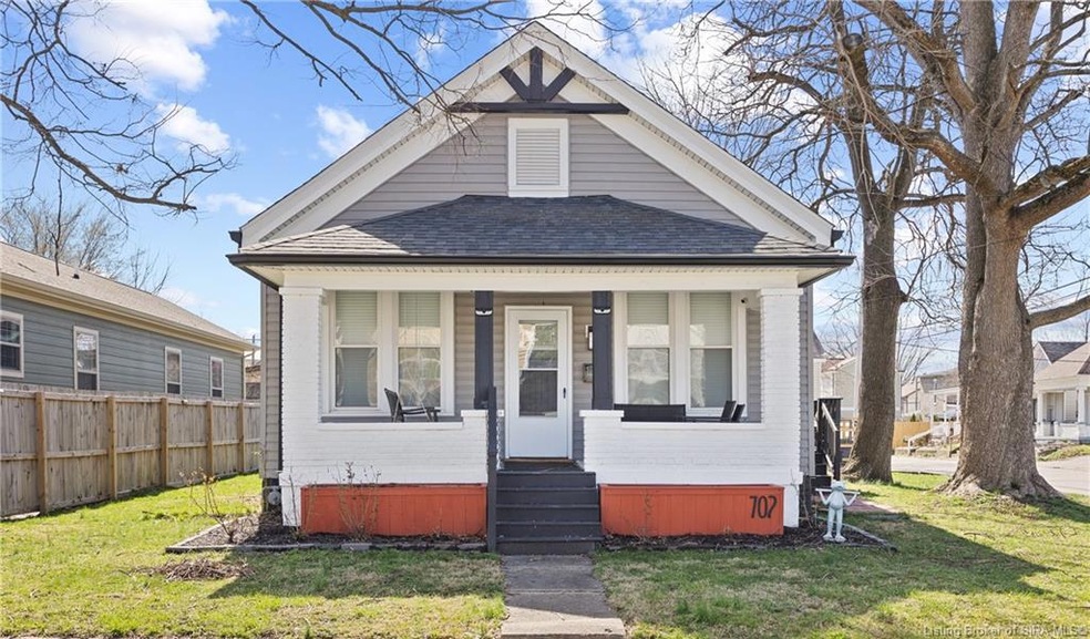 702 E Oak St, New Albany, IN 47150 - photo 1