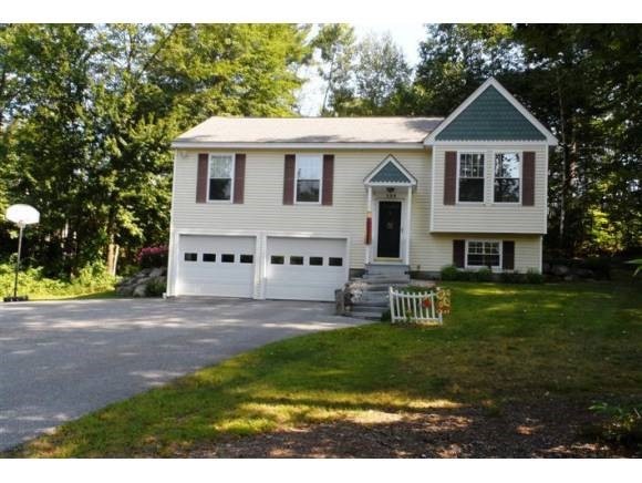 134 Pleasant St, Meredith, NH 03253 - photo 1