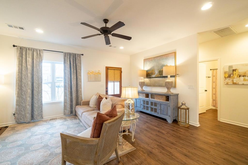 2010 Sweetbriar Dr, Oxford, MS 38655 - photo 1