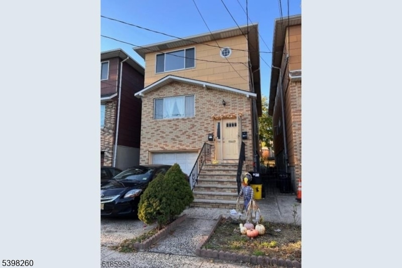 For Rent $2,550/month