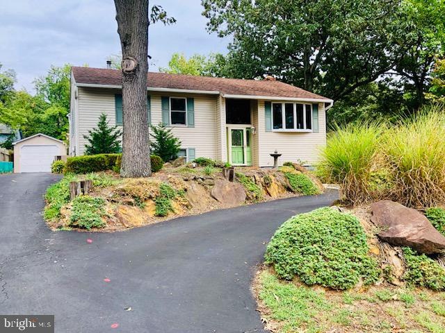 219 Sillery Bay Rd, Pasadena, MD 21122 - photo 1