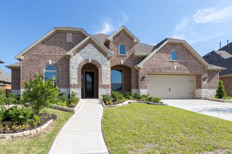 NEW CONSTRUCTION! Village Builders Presents the 4/3/3 