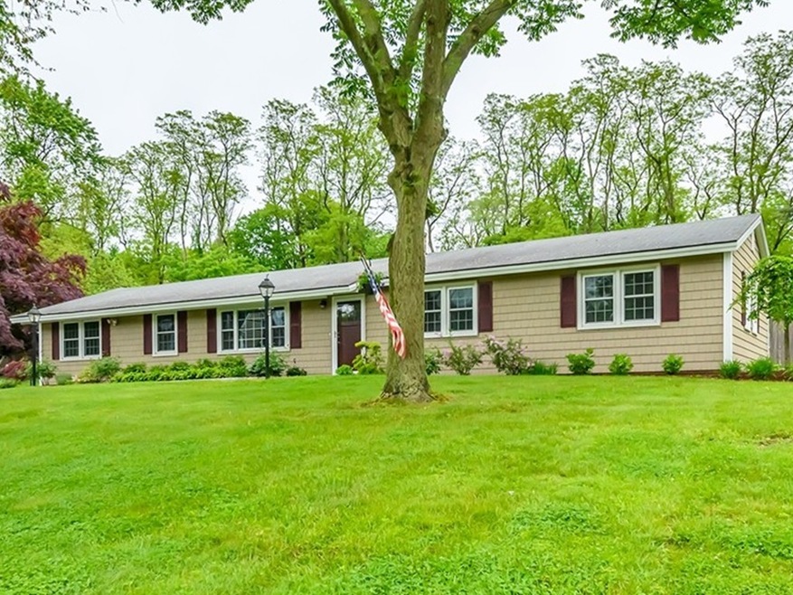 1 Glenmeadow Rd, Andover, MA 01810 - photo 1