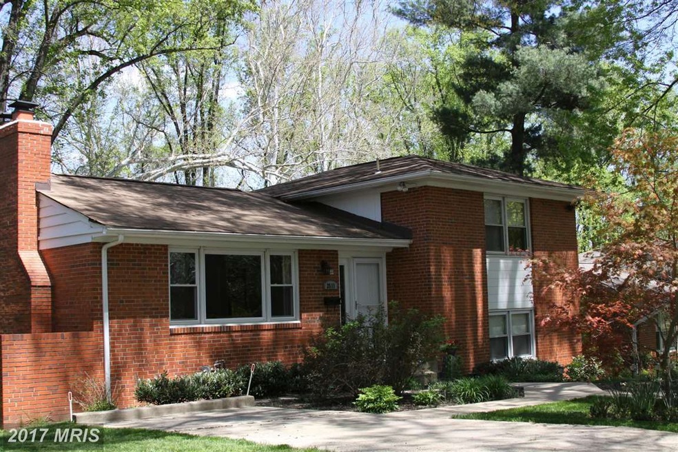 3511 Glenmoor Dr, Chevy Chase, MD 20815 - photo 1