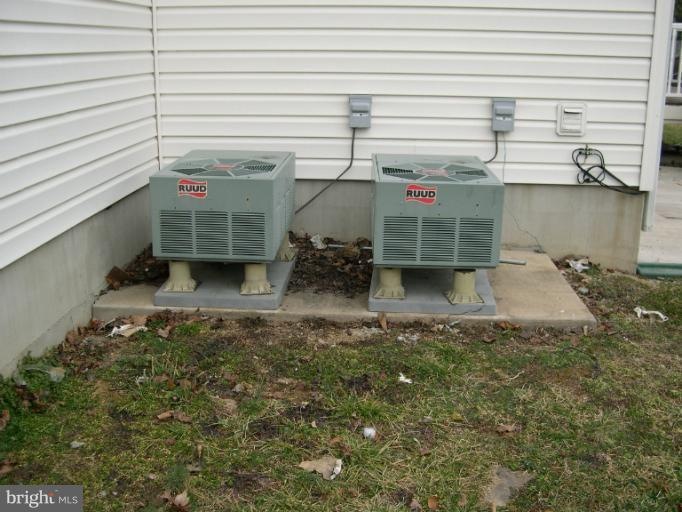 115 Barb Ct, Stephens City, VA 22655 - photo 1