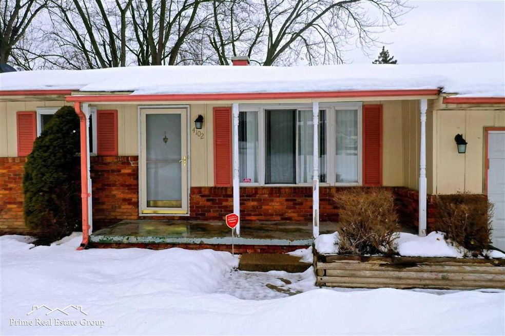 4102 Townview Dr, Flint, MI 48532 - photo 1