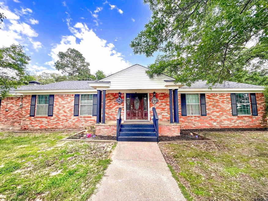 For Sale $280,000 • Co-Listing Agent