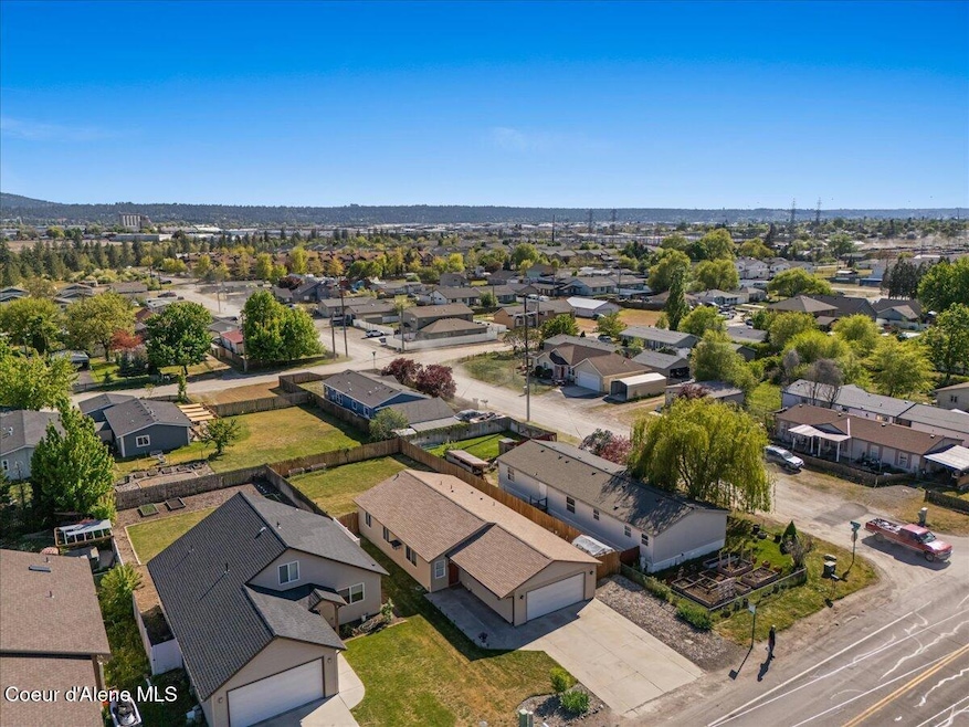 02-Aerial Front of home