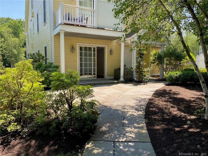 76 New Canaan Ave unit 1, Norwalk, CT 06850 - photo 1