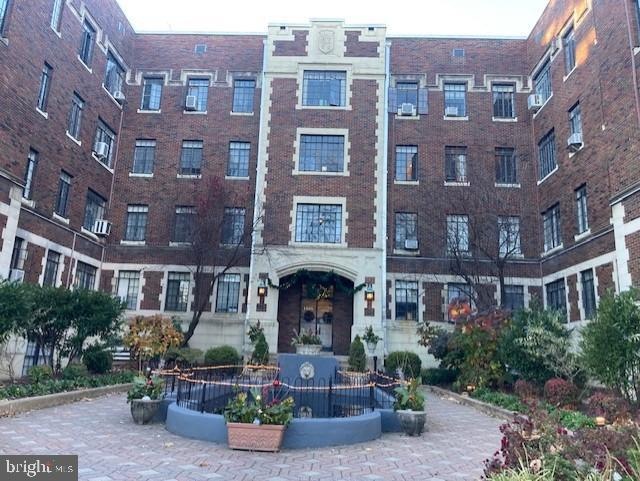 Denbigh Hall unit 204, Wilmington, DE 19806 - photo 1