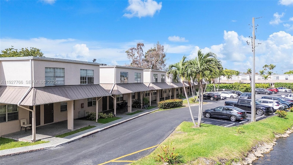 4100 NW 16th Ave unit 24, Fort Lauderdale, FL 33309 - photo 1