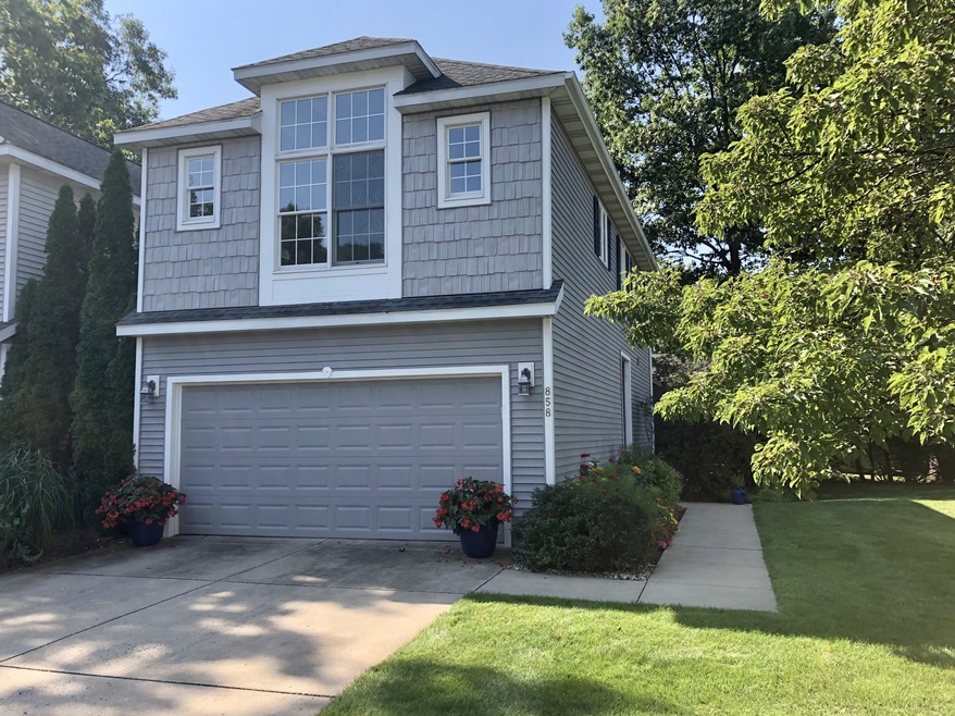 858 Bluff Creek Dr front summer