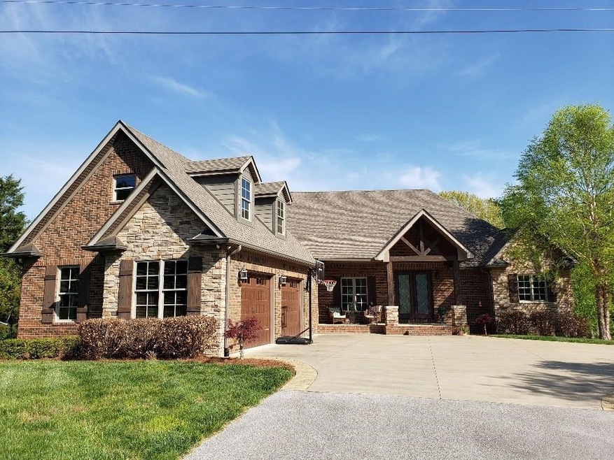 Sold $825,000 • Co-Listing Agent