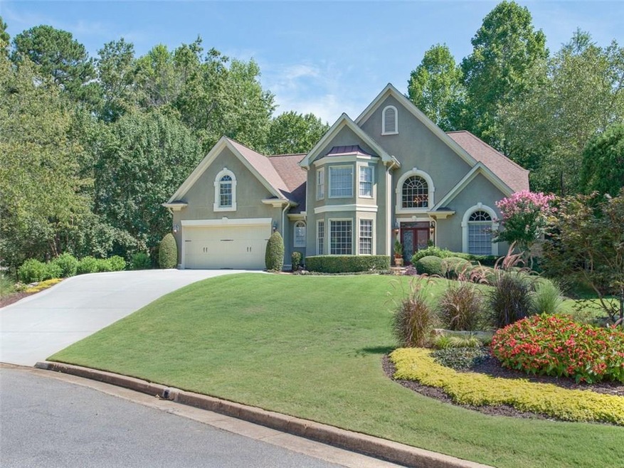 Beautiful Traditional on Cul-de-sac lot. Resort-Li
