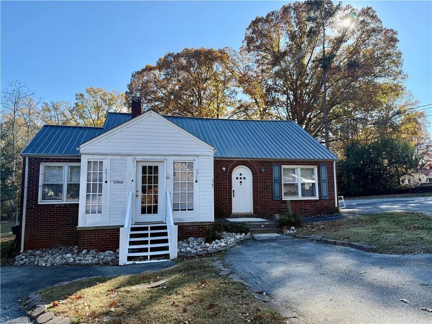 1263 Winslow Ave unit A, B & C, Asheboro, NC 27205 - photo 1