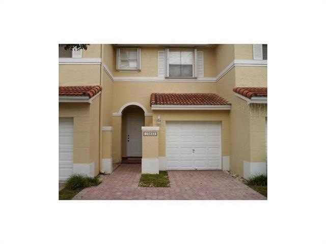 10933 NW 43rd Ln, Doral, FL 33178 - photo 1