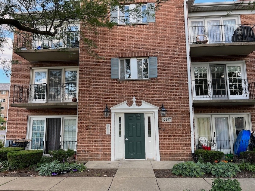 10347 Dearlove Rd unit 301, Glenview, IL 60025 - photo 1