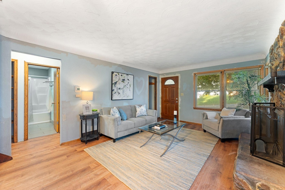 Main level - living room