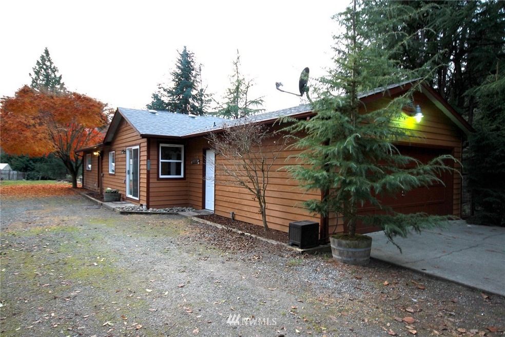 23628 Fremali Ln, Mount Vernon, WA 98274 - photo 1