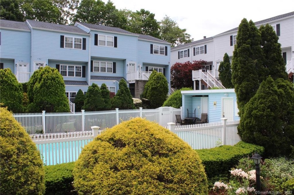 14 1/2 Fairview Ave unit B6, Norwalk, CT 06850 - photo 1