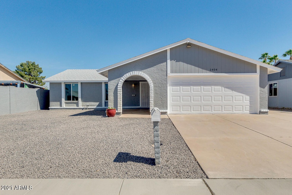 1404 W Colt Rd, Chandler, AZ 85224 - photo 1