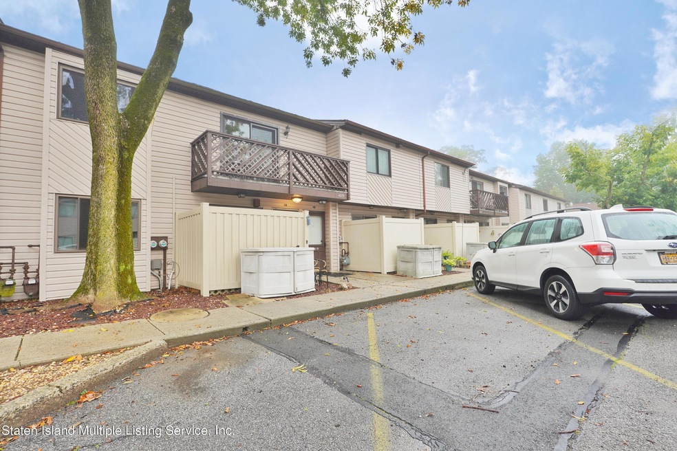 4219 Amboy Rd unit 4A, Staten Island, NY 10308 - photo 1