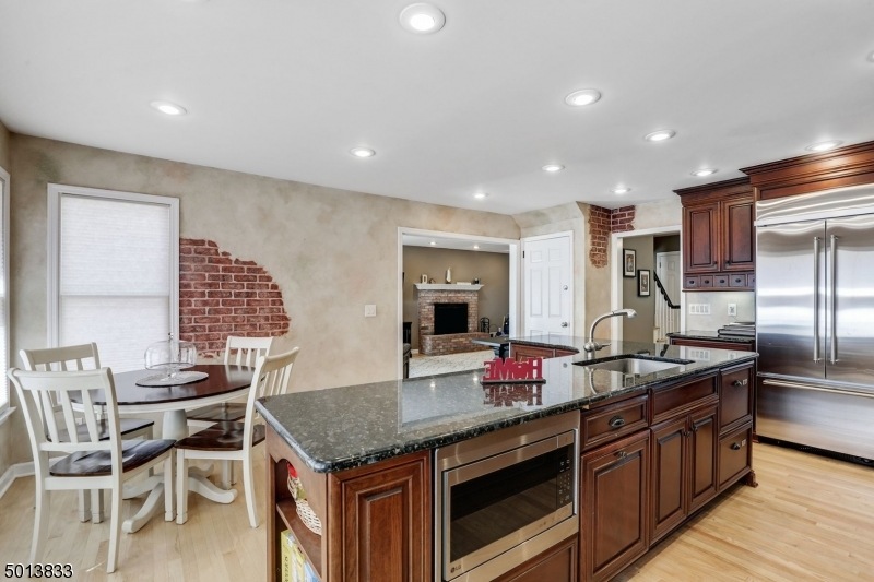 112 Manor Way, Pittstown, NJ 08867 - photo 1