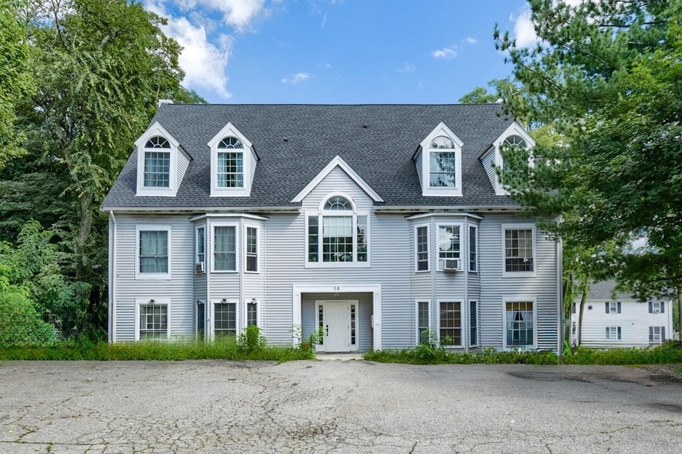 18 Windsor St, Worcester, MA 01605 - photo 1