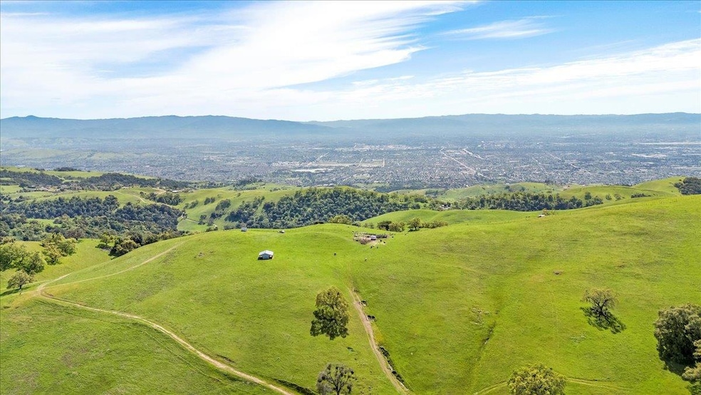 0 Mt Hamilton unit ML81974977, San Jose, CA 95140 - photo 1