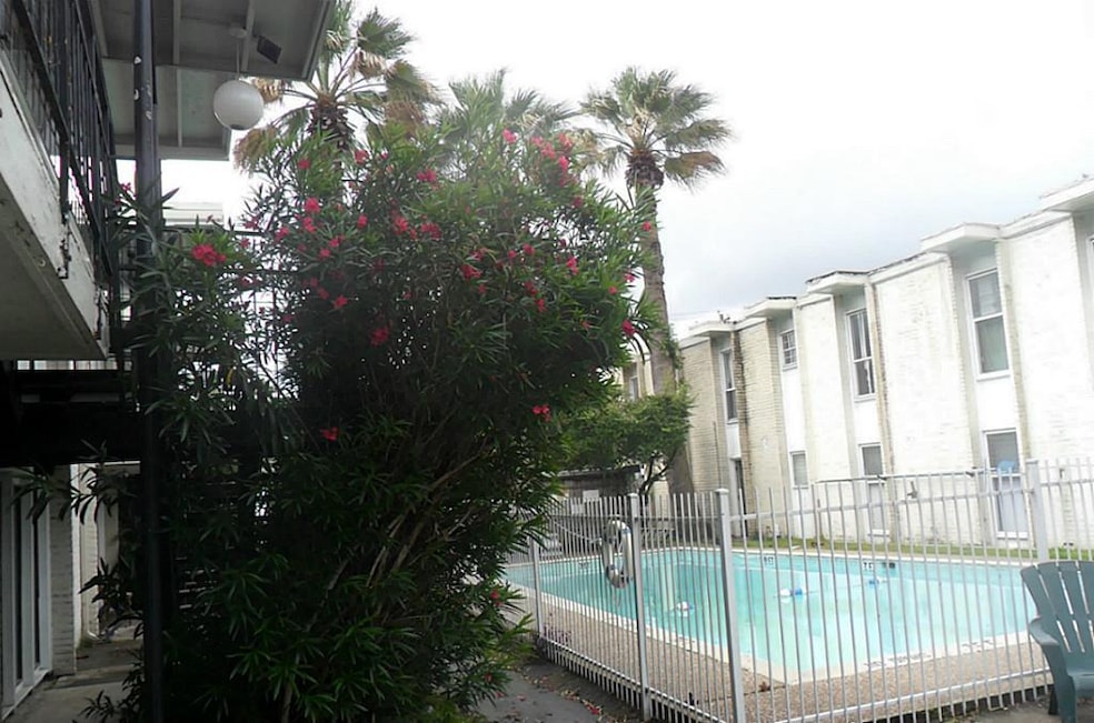 1000 Heights Blvd unit 11, Houston, TX 77008 - photo 1