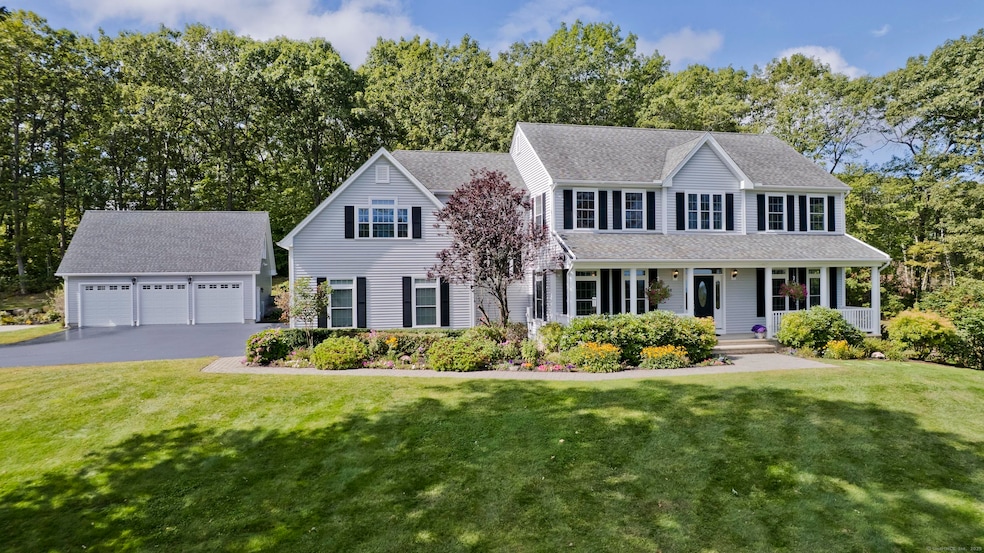 Under Contract $949,900