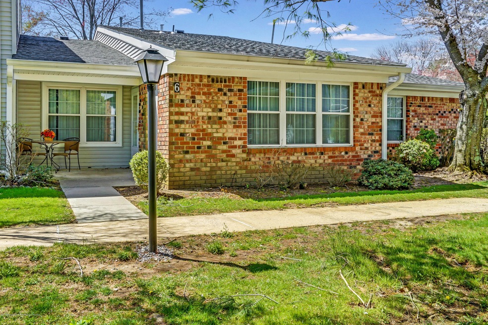 6 Snowberry Ct unit 281, Red Bank, NJ 07701 - photo 1