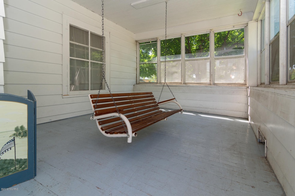 1104 Cedar St, Niles, MI 49120 - photo 1